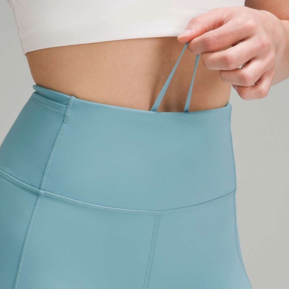 Lululemon Fast and Free High-Rise Tight 25" in Tidal Teal size 4 - Picture 3 of 8
